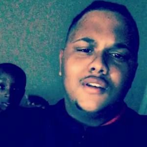 Meet your Posher, Emmanuel